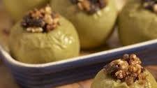 Baked Apples with Raisins and Walnut Filling
