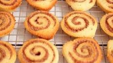 Biscotti cinnamon rolls