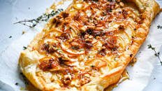 Brie and Pear Puff Pastry Tart