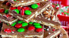 Christmas Crack Recipe (Saltine Cracker Toffee)
