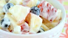 Easy Sour Cream Fruit Salad
