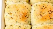 Garlic Dinner Rolls