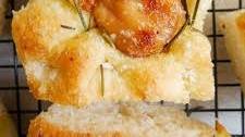 Garlic & Rosemary No Knead Focaccia