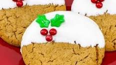 Gingerbread Holly Cookies