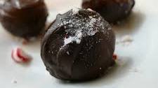 Healthy Peppermint Chocolate Bliss Balls