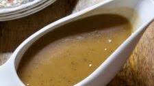 Make Ahead Onion And Sage Turkey Gravy