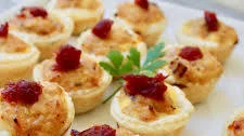 Mini turkey and cranberry quiches recipe