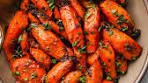 Simple Honey Roasted Carrots seasoned with garlic, thyme ...