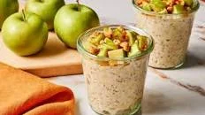 Caramel Apple–Inspired Overnight Oats