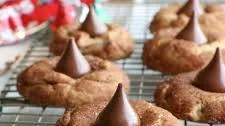 CINNAMON PEANUT BUTTER BLOSSOMS