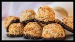 Coconut Apricot Macaroons // 5 Ingredients // Easy Recipe