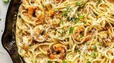 Creamy Garlic Shrimp Pasta