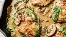 Creamy Spinach Mushroom Pork Chops