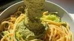 Creamy Zucchini Pesto Pasta This creamy and delicious ...