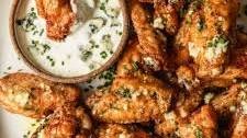 Crispy Garlic Butter Chicken Wings