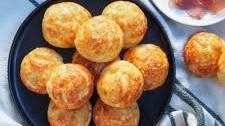 Gougeres (French cheese puffs)