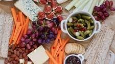 How to Make a Vegetarian Cheese Board