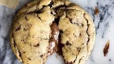 Nutella Stuffed Cookies