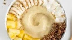 Piña Colada Smoothie Bowl