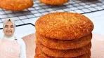 Soft, chewy SNICKERDOODLES! Cinnamon-coated cookies