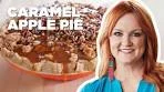 The Pioneer Woman Makes Caramel Apple Pie | The Pioneer ...