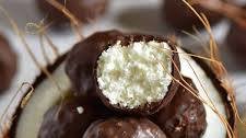 3-Ingredient Chocolate Coconut Balls