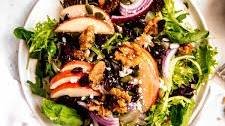 Apple Walnut Salad (w/Apple Cider Vinaigrette)