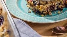 Berry Crisp Dump Cake