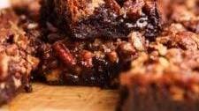 BEST GOOEY PECAN PIE BROWNIES RECIPE