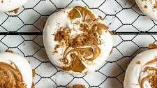 Biscoff Meringues