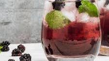 Blackberry and Thyme Fizz