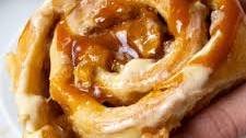 Caramel Apple Cinnamon Rolls