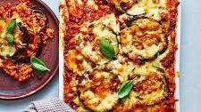 Cheesy aubergine and lentil bake