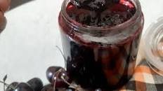 Cherry jam