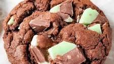 Chocolate Mint Chip Cookies (4 Ingredients)