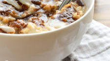 Cinnamon Roll Oatmeal