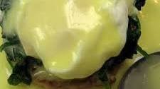 Classic Hollandaise Sauce