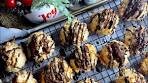 Coconut Macaroons w/ Chocolate Drizzle- The Lazy Girls ...