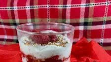 Cranachan Trifle (Scottish Raspberry Dessert)