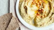Creamy Roasted Garlic Hummus