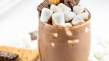 Creamy S'mores Milkshake