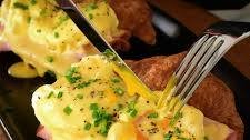 Croissant Eggs Benedict