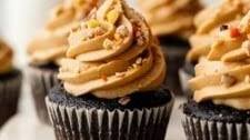 Dark Chocolate Cupcakes with Creamy Peanut Butter Frosting