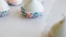Easter Meringue Cookies