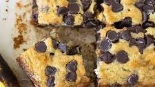 Easy Banana Chocolate Chip Cake