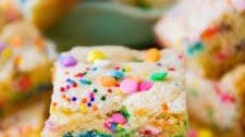 Easy Cake Batter Blondies