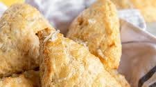 Easy Cheddar Cheese Scones