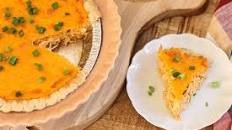 Easy Cheesy Buffalo Chicken Pie