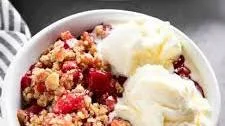 Easy Cherry Crisp
