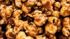 Easy Homemade Caramel Corn